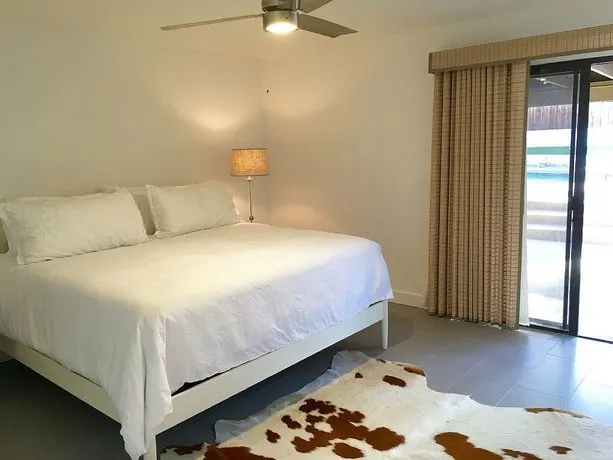New to Market Modern Desert Home - Image 1
