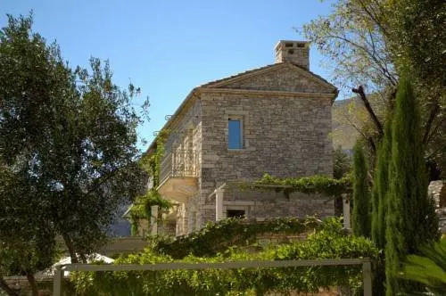 Paleopetres - Image 1