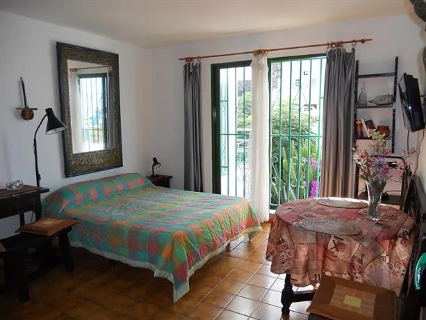 Casa Lila Apartments - Image 1