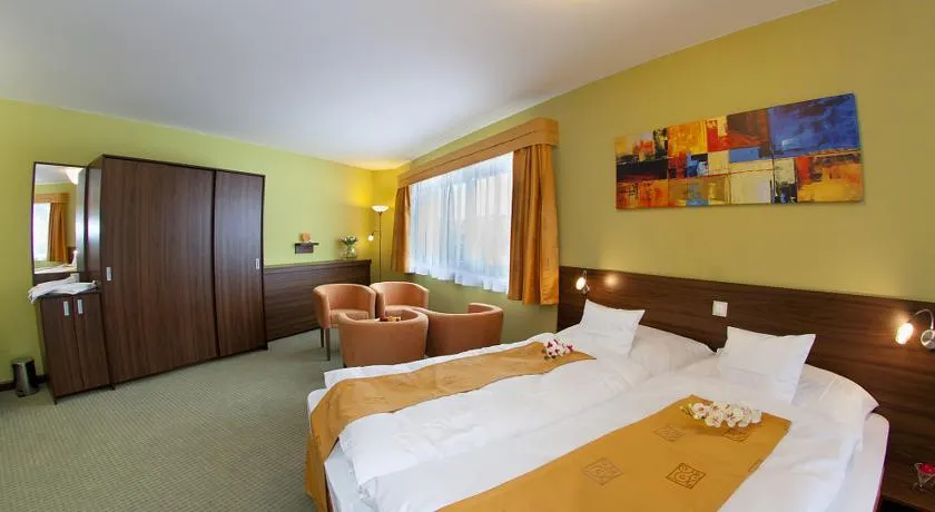 Albatros Hotel Active - Image 1