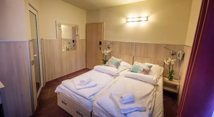 Complex Hotelier Eden - Image 1