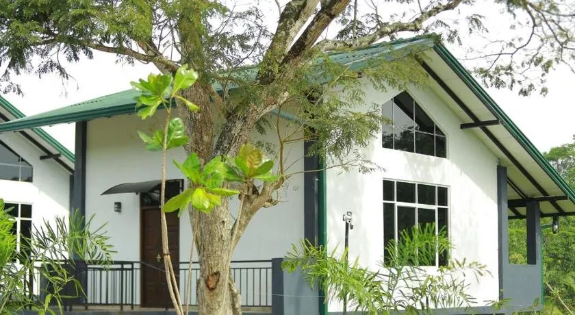 Nawalakanda Holiday Resort - Image 1