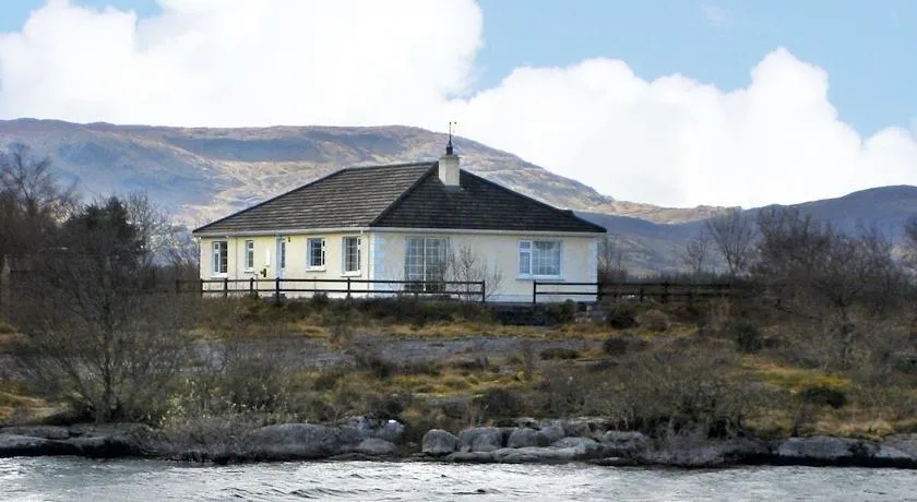 Lough Mask Bungalow - Image 1