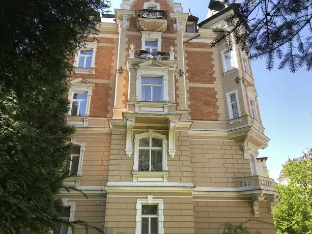 Villa Charlotte - Image 1