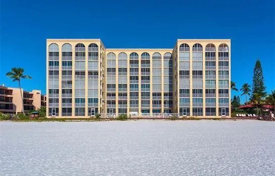 Gulf Front Elevator Pool Sleeps 4 2 Br condo by RedAwning - Image 1