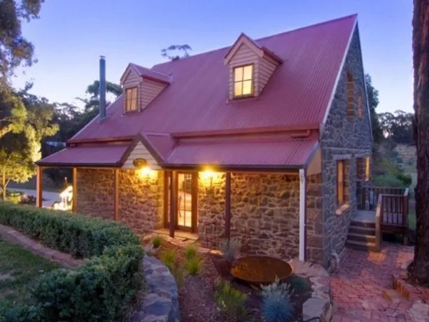 Abbotts Rest - Hepburn Springs - Image 1