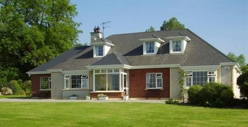 The Lodge B&B - Image 1