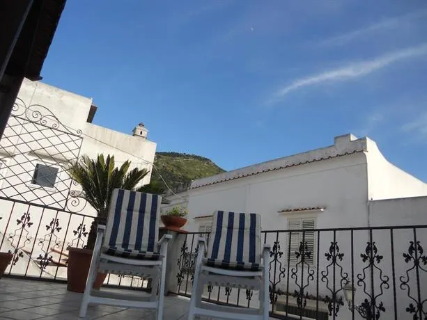 Il Nido - Image 1