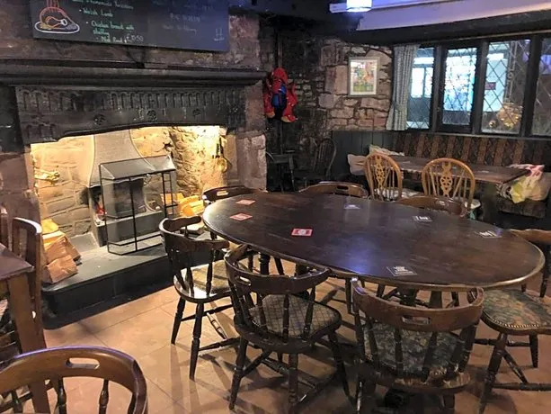 Cross Keys Inn - Image 1