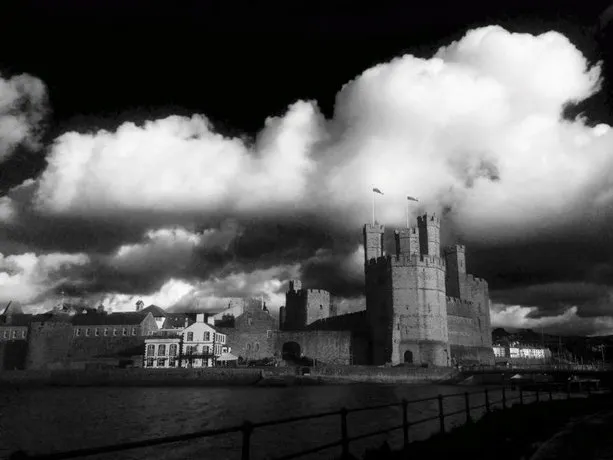 The Anglesey Arms Hotel - Image 1