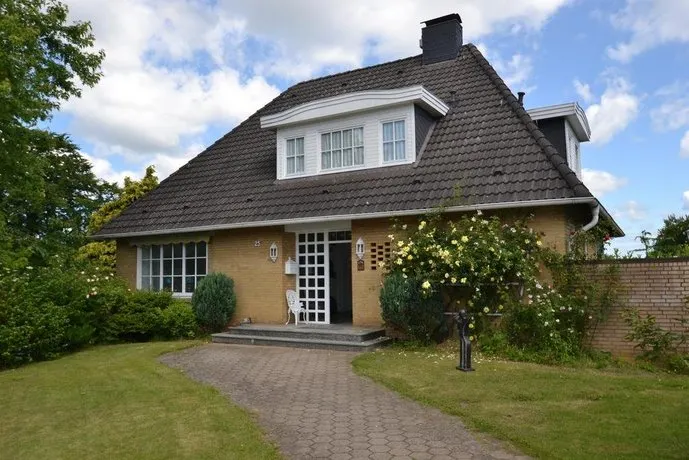 Hafenmeister in Solitüde - Image 1