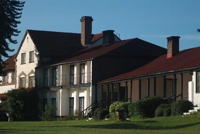 Outspan Hotel - Image 1