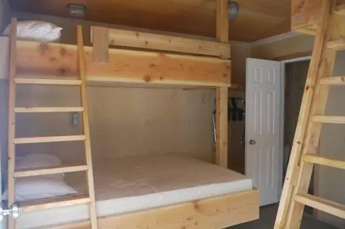 The Savary Island Resort - Image 1