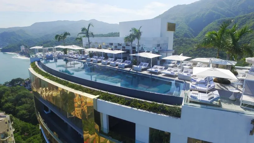Mousai Luxury Beach Resort Solo Adultos - Image 1