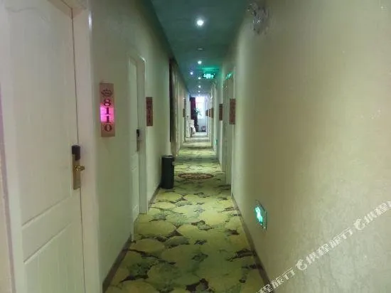 WANGZI THEMED HOSTEL - Image 1