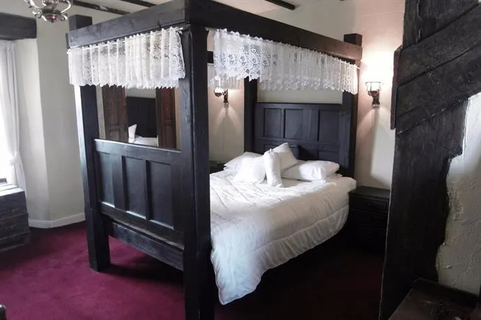Racey Byrnes B&B - Image 1