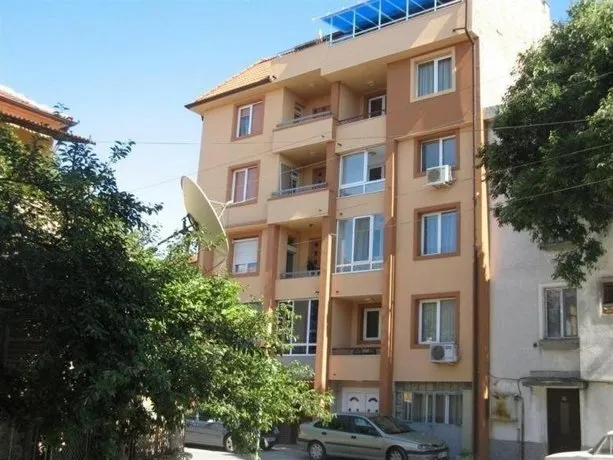 Guest House Geri - Image 1