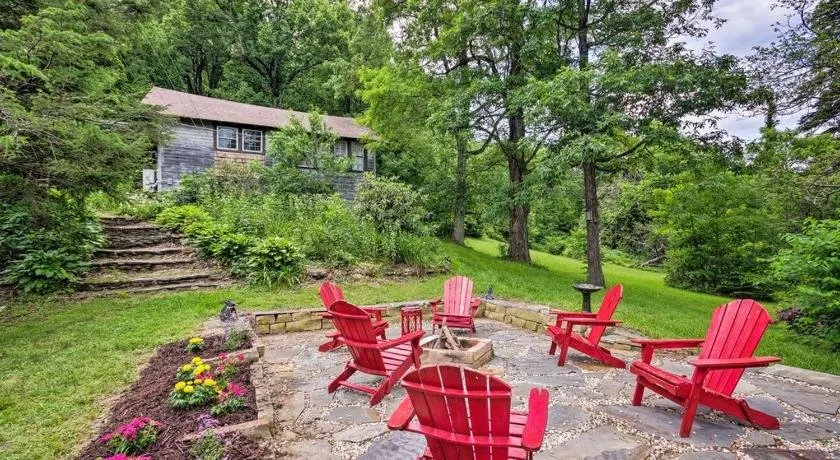 Ginny's Cabin - Image 1