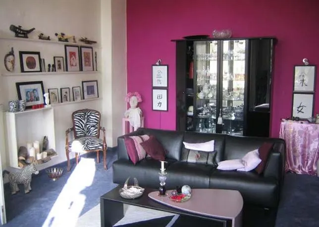 ZV2001 Private Apartments & Rooms Hannover City - room agency - Image 1