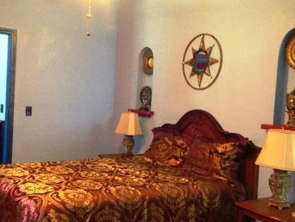 Hawaiian Sunrise Vacation Home - Image 1