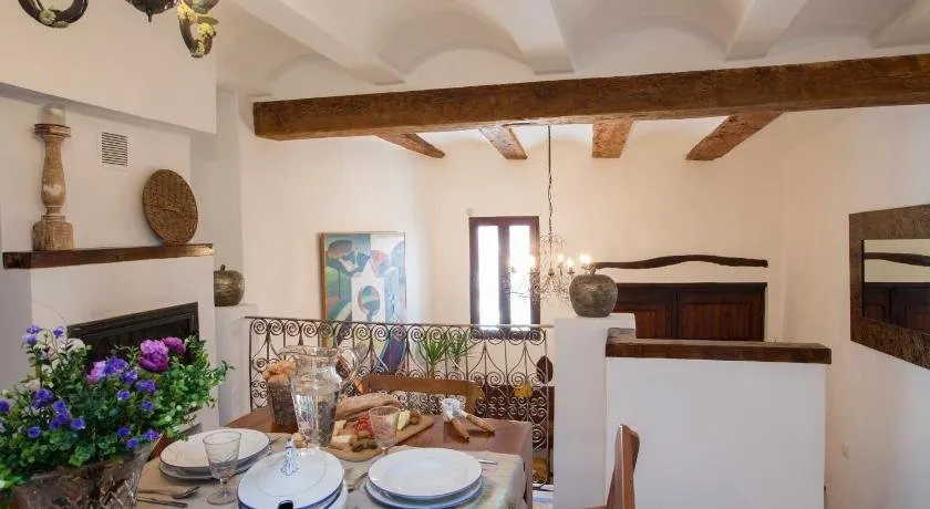 Casa De Pueblo Casa Madeli - Image 1