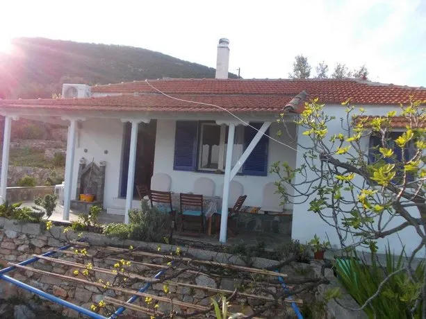 Mourtero House - Image 1