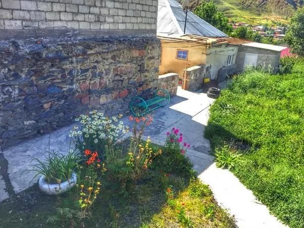 Keti Ciklauri Guest House - Image 1