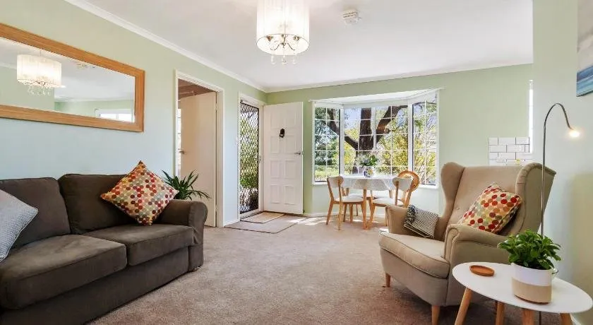 'In The Vines' Guest Cottage, Barossa Valley - Image 1