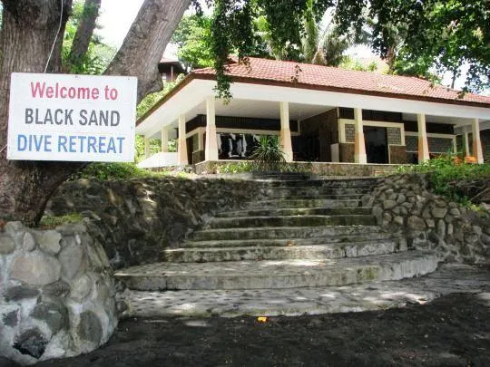 Black Sand Dive Retreat - Image 1