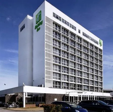 Holiday Inn Southampton - Image 1