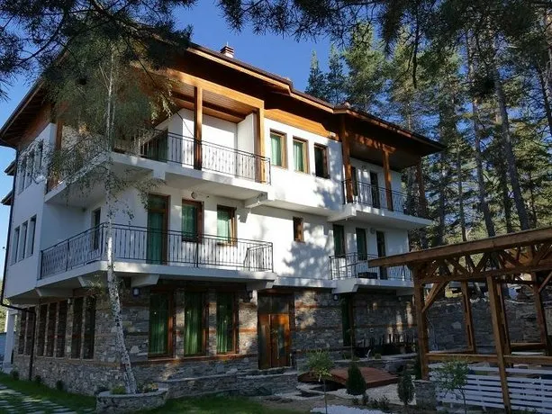 Sinanovi Guest House - Image 1