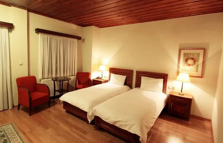 Hotel Papanastasiou - Image 1