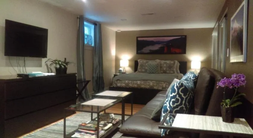 Boutique Style Apartment in the heart of SE - Image 1