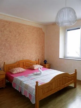 Kolovare Apartment - Image 1