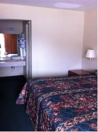 Gold Inn - Image 1