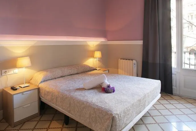 Hostal Medea - Image 1