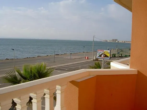 Apartamentos Turisticos Isla Grosa - Image 1