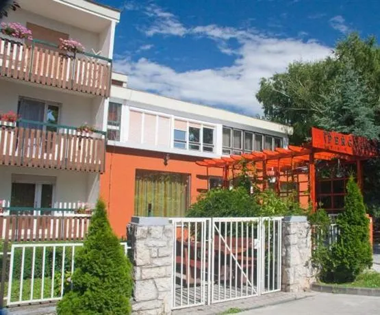 Pergola Panzió - Image 1