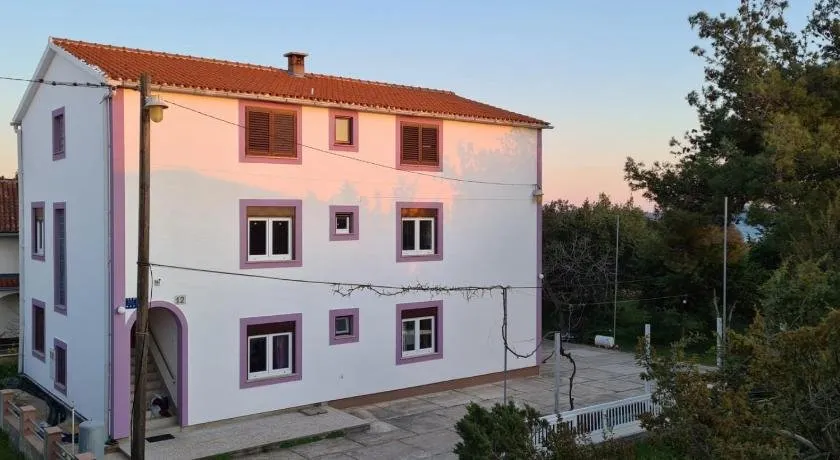 Apartmani Jelena Petrcane - Image 1