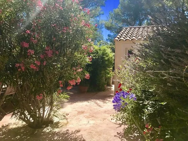 Holiday Home d'Avignon et Pinède - Image 1