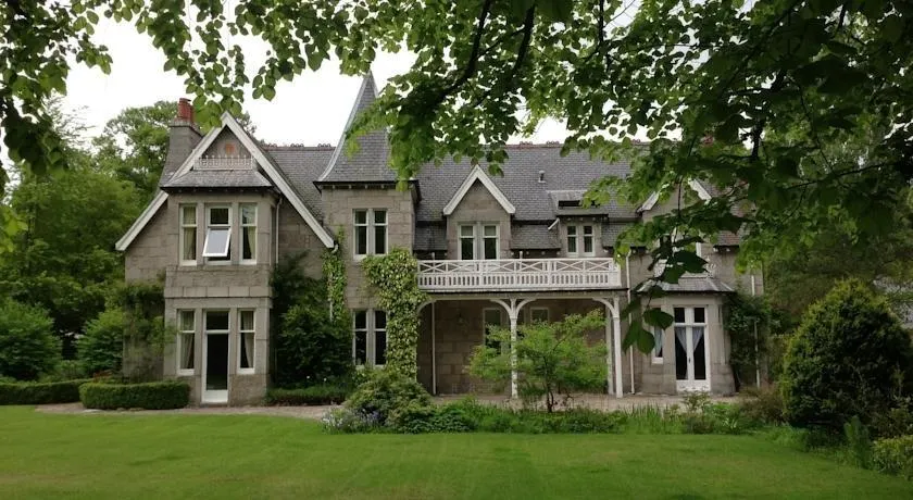 Struan Hall - Image 1