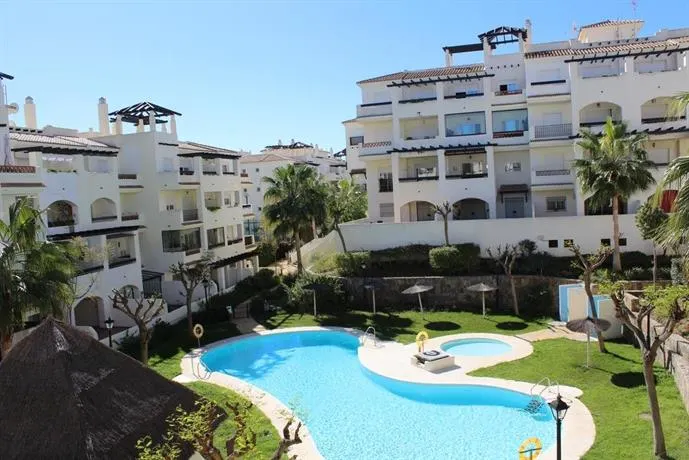 Apartemento La Duquesa 2036 - Image 1