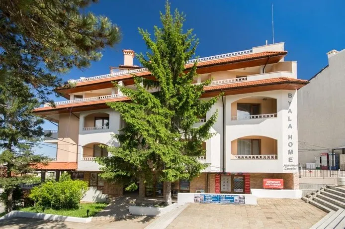 Byala Home Apartment Complex - Image 1