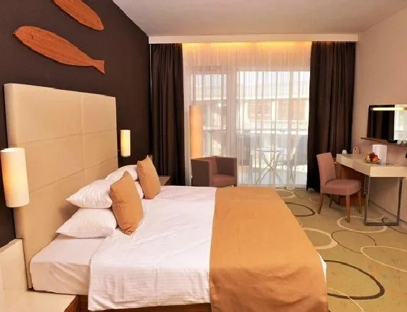 Velence Resort & Spa - Image 1
