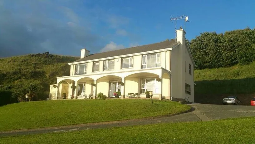 Johnny's Beach House - Image 1
