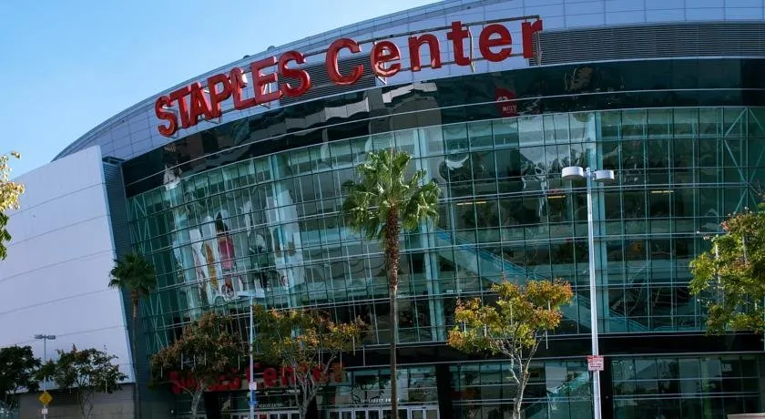 Across The Street From Staples Nokia Center Full Amenities Building - Image 1