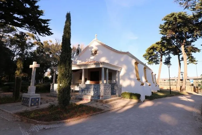 Cascais Estoril Apartment Near The Beach - Image 1