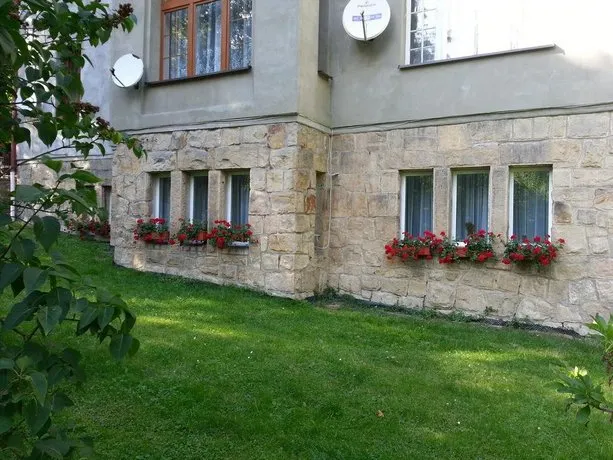 Spa Park Guest Rooms - Pokoje Gościnne Park Zdrojowy - Image 1