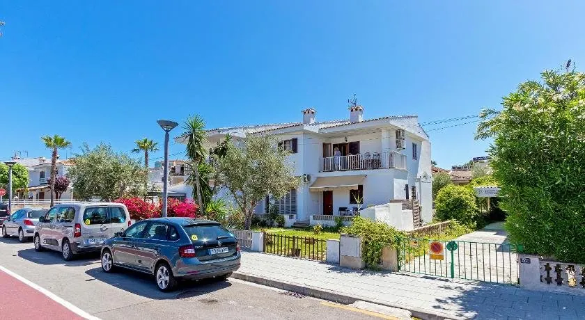Apartment Llevant - Image 1