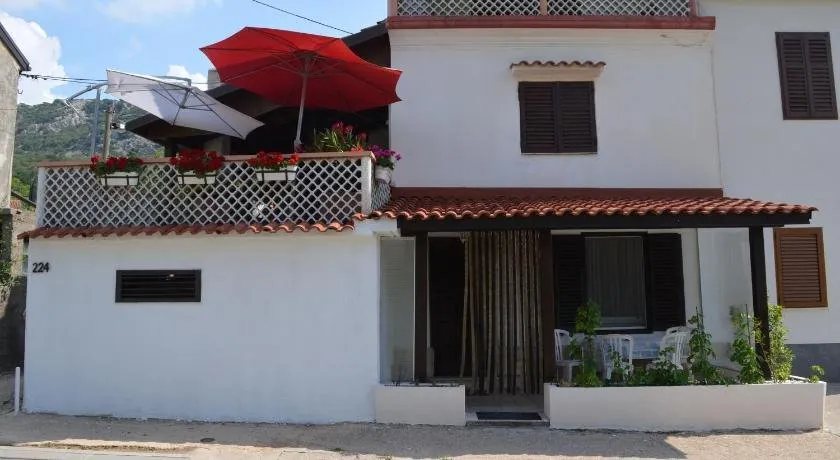 Apartment Bauk - Image 1